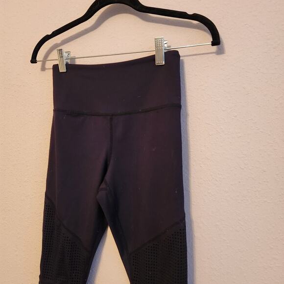 ⚡️FLASH SALE⚡️Zyia Active Black Workout Leggings Size 2 - Picture 2 of 11